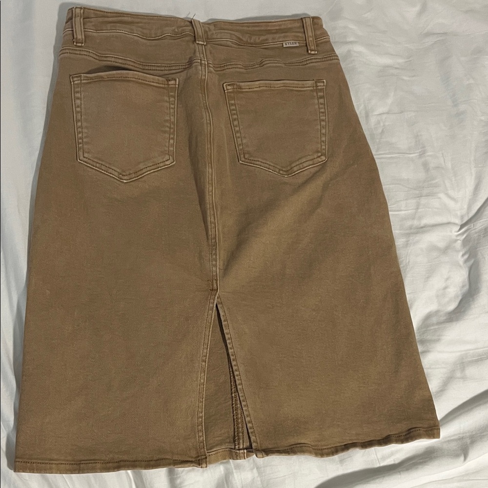 Chic Tan Midi Skirt